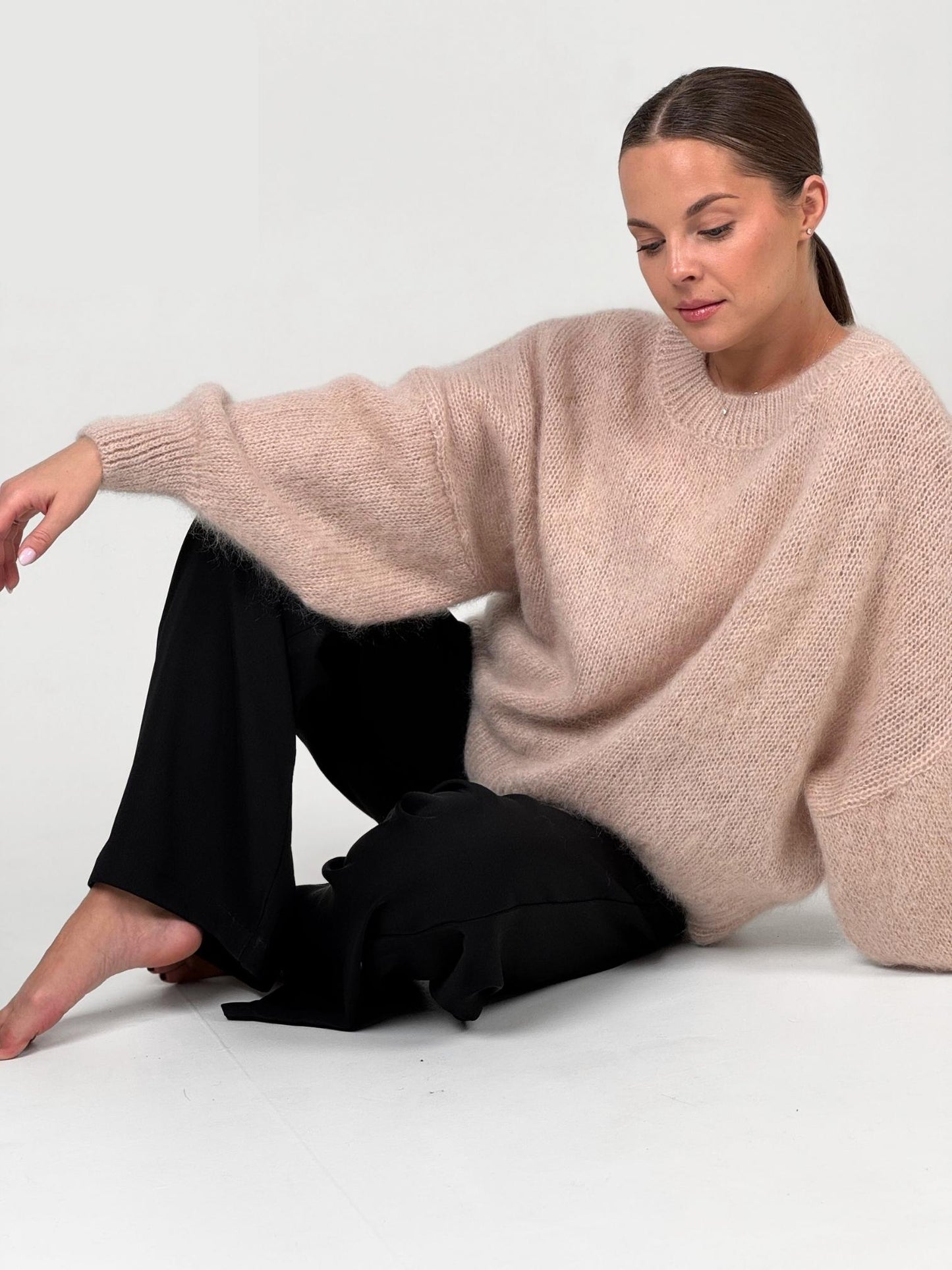 NOELLE pudrinis megztinis