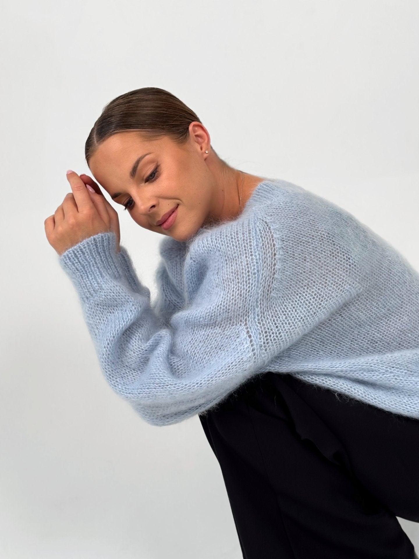 JULIETTE melsvas megztinis