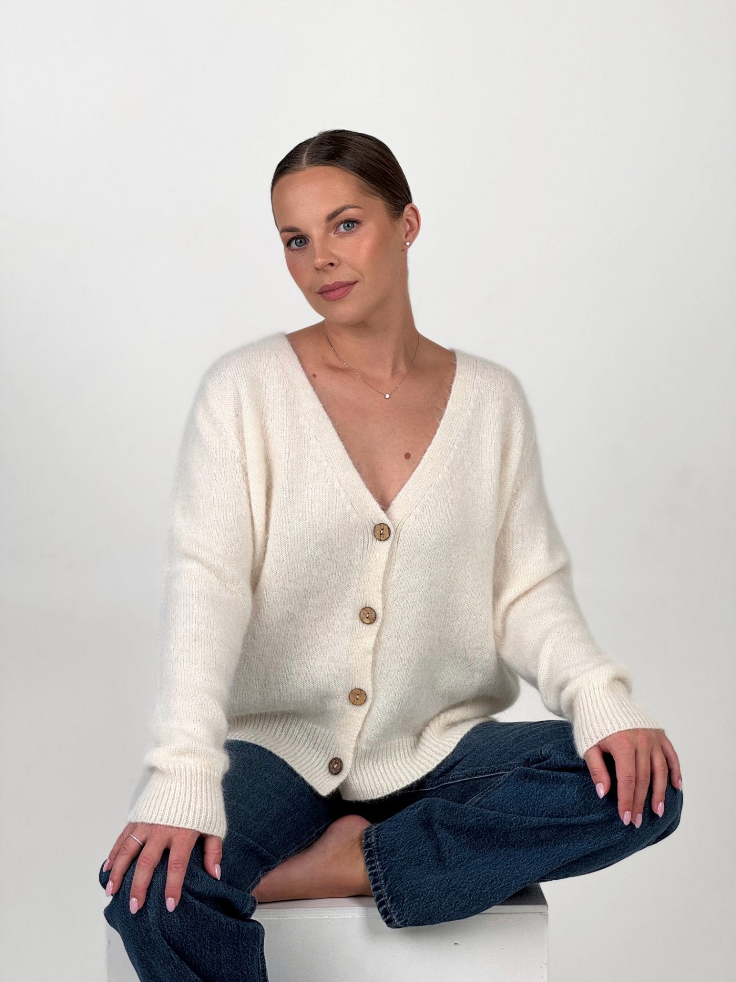 CAMILLE baltas megztinis