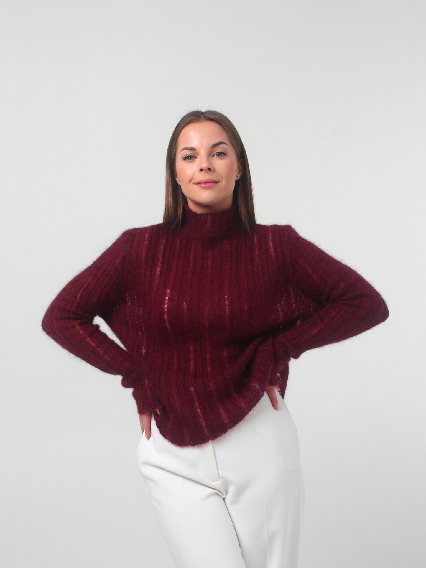 MODERNITÉ bordo megztinis