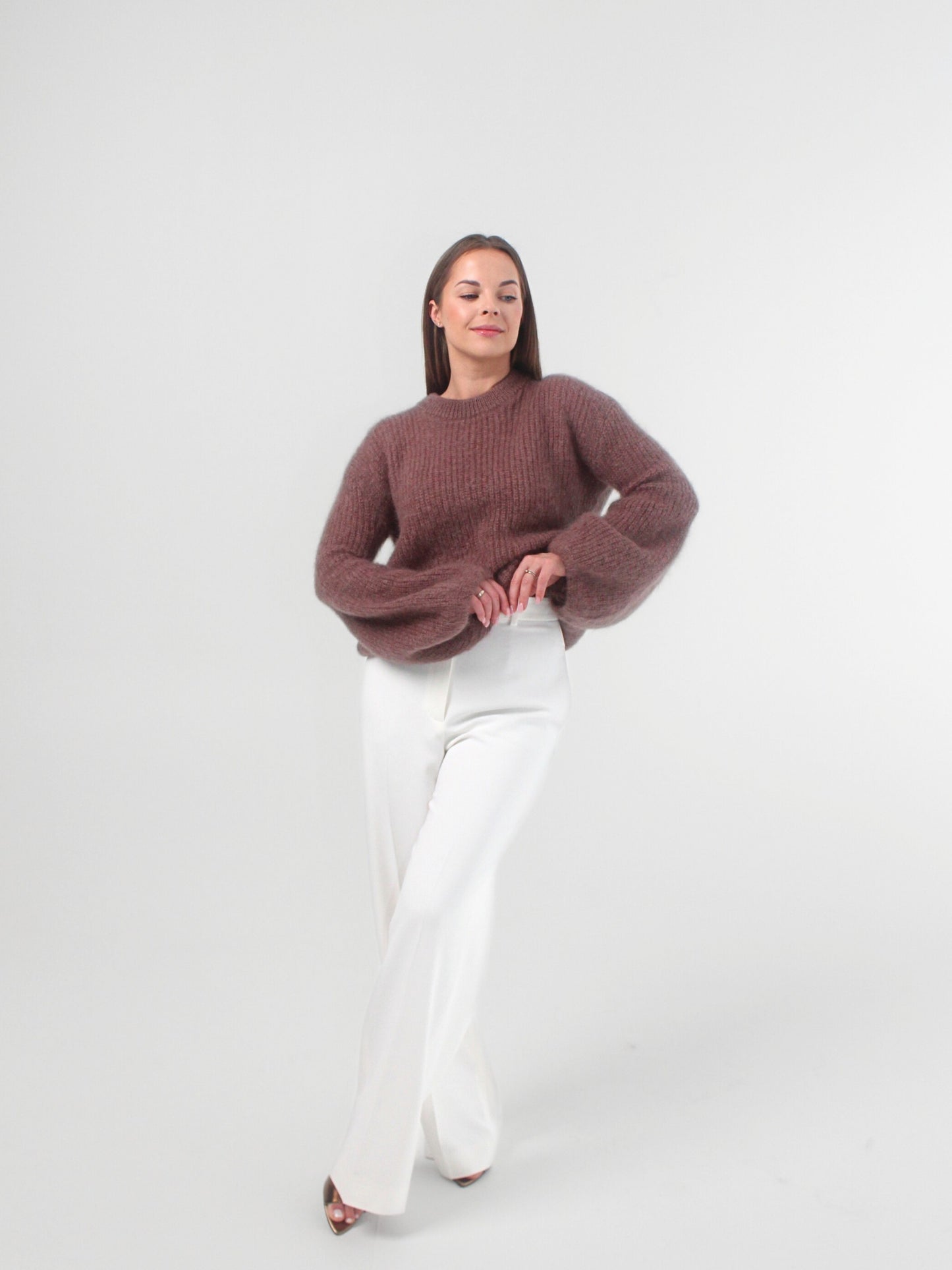 HESTIA rudas megztinis