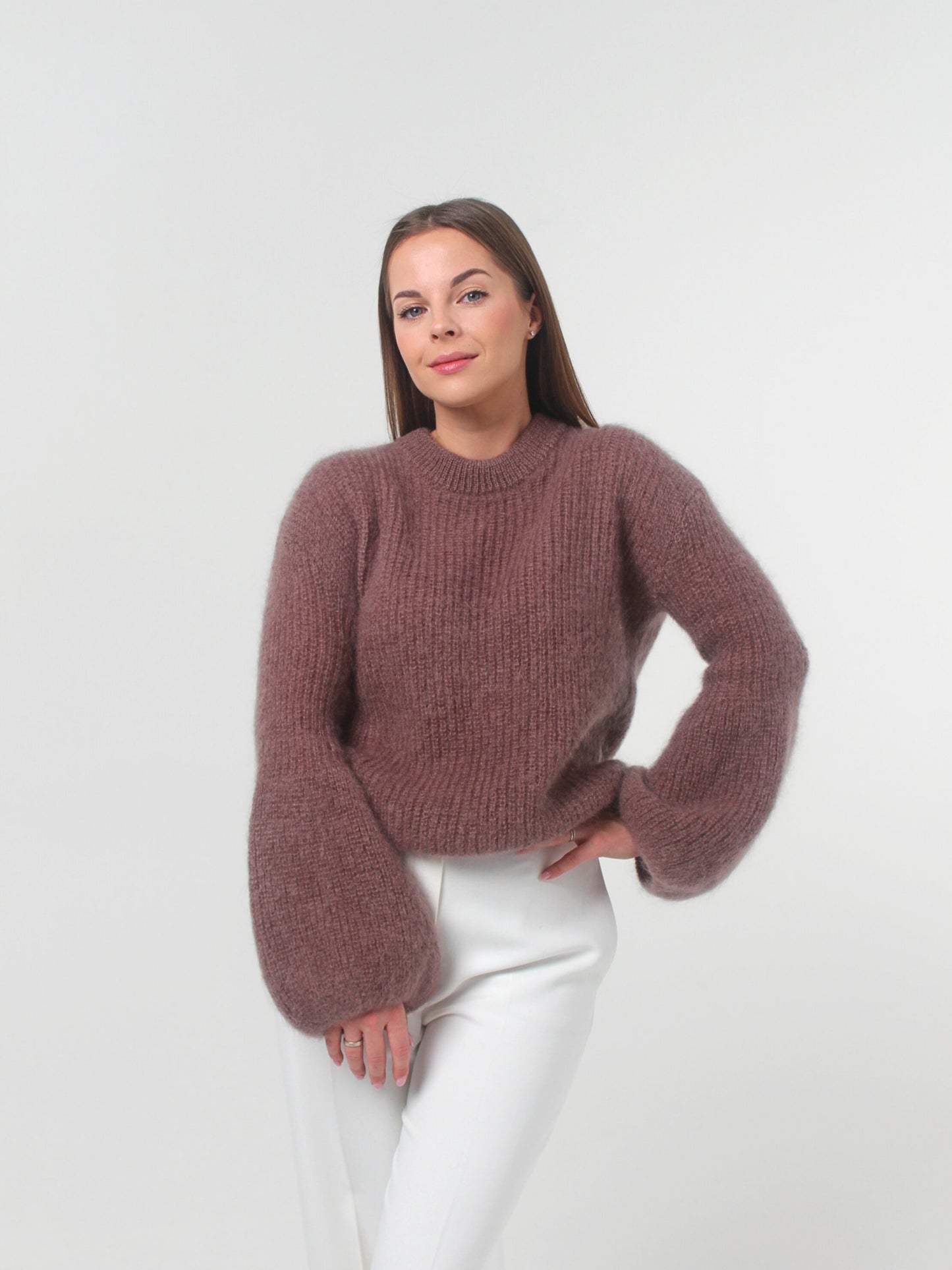 HESTIA rudas megztinis