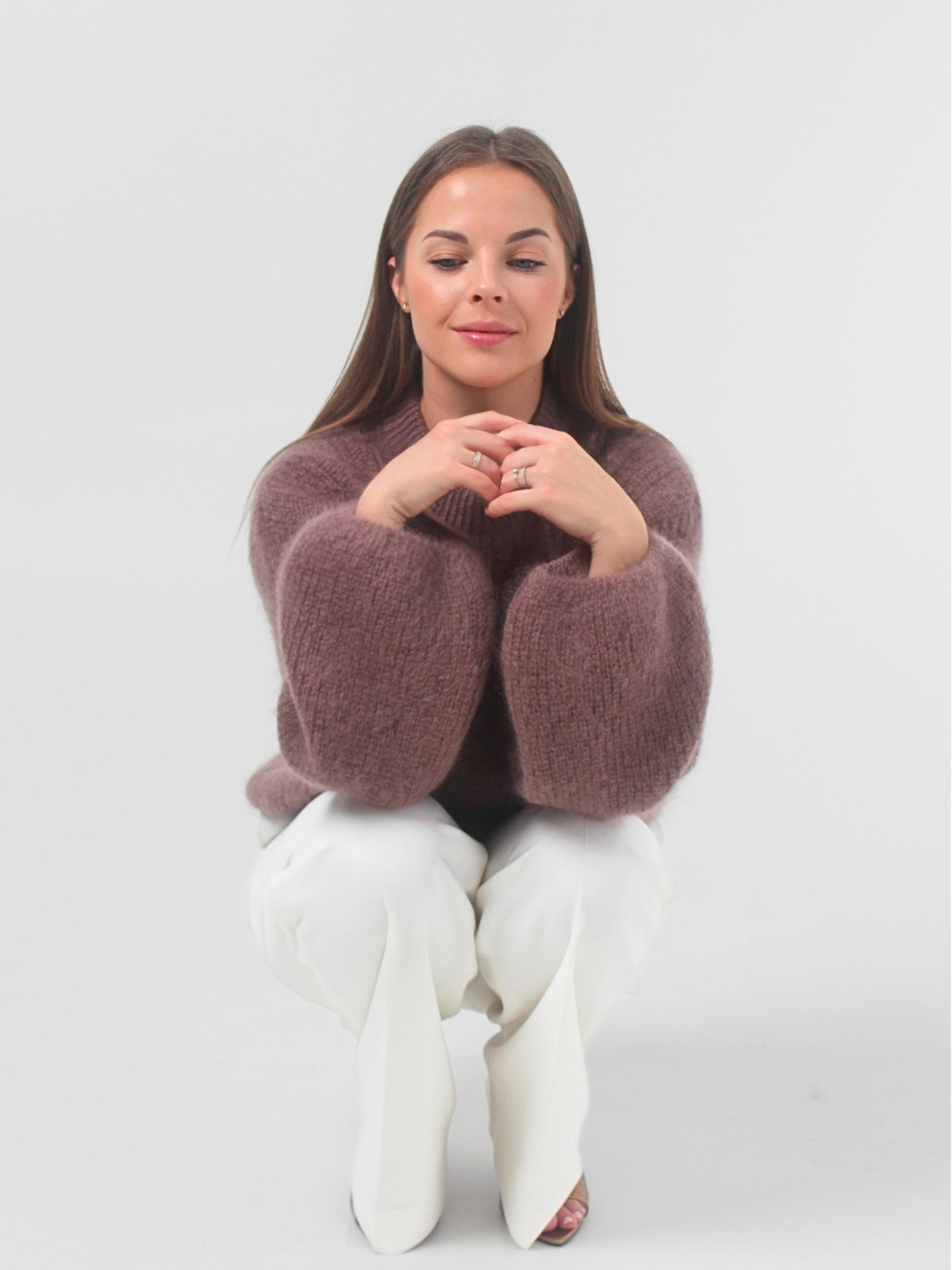 HESTIA rudas megztinis