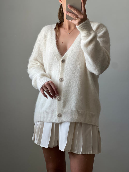 CAMILLE baltas megztinis blizgiomis sagomis